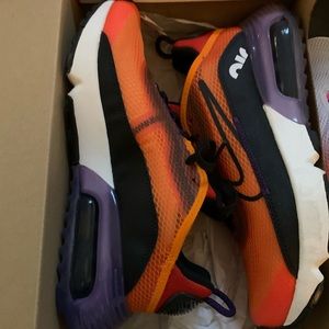 Nike Airmax 2090 Youth Size 6.5 Brand New In Box never worn.